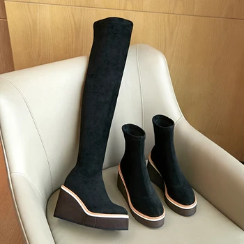 Dedo do pé redondo Botas para Mulher Moda Sexy Cunhas de Alta Calcanhar Ankle Boots Mulheres negras Plataforma Trecho Botas de 2021 Inverno Novo
